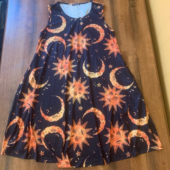Enmain NWT dress Large Navy Blue with Orange/yellow celestial moon and stars - Picture 1 of 7